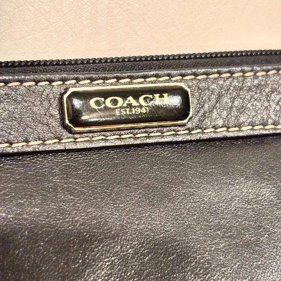 COACH 1941 Black Leather Pleated Medium Wristlet (Style F46484) - Picture 2 of 12